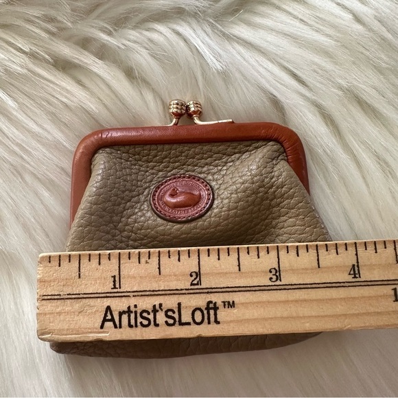 Rare Vintage Dooney & Bourke Small Peddle Leather Coin Wallet Kisslock - Picture 12 of 13